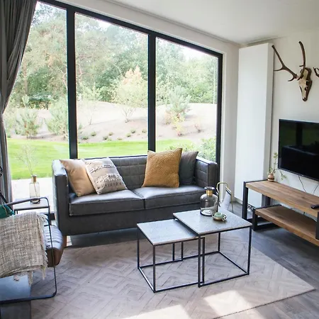 Chalet Modern Near De Veluwe National Park Otterlo